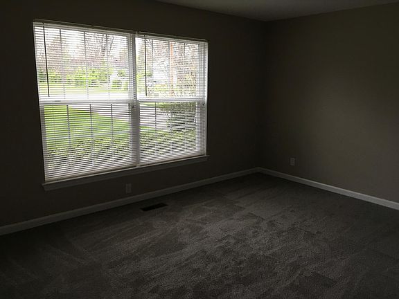 Nice size bedrooms with lots of natural light