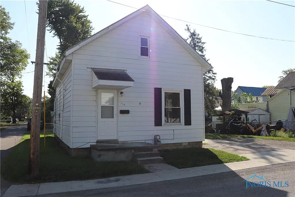 119 Hurd Ave photo 1