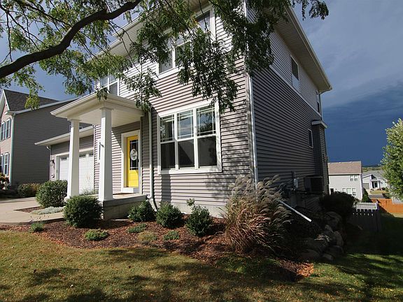 2nd image of 358 E Chapel Royal Dr