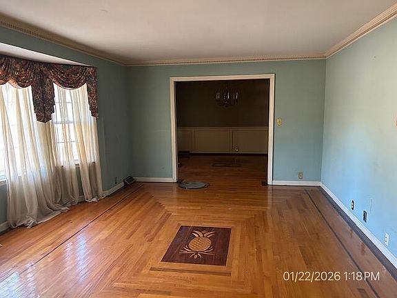 2nd image of 101 Spring St