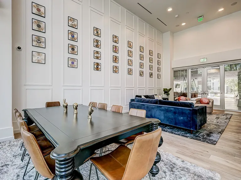 The Pearl Austin — Photo 20