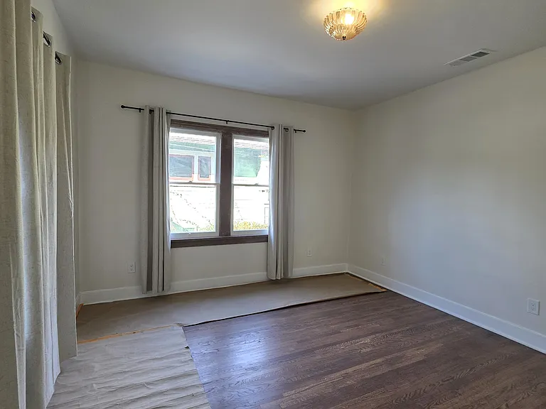 1209 Waterloo St — Photo 12