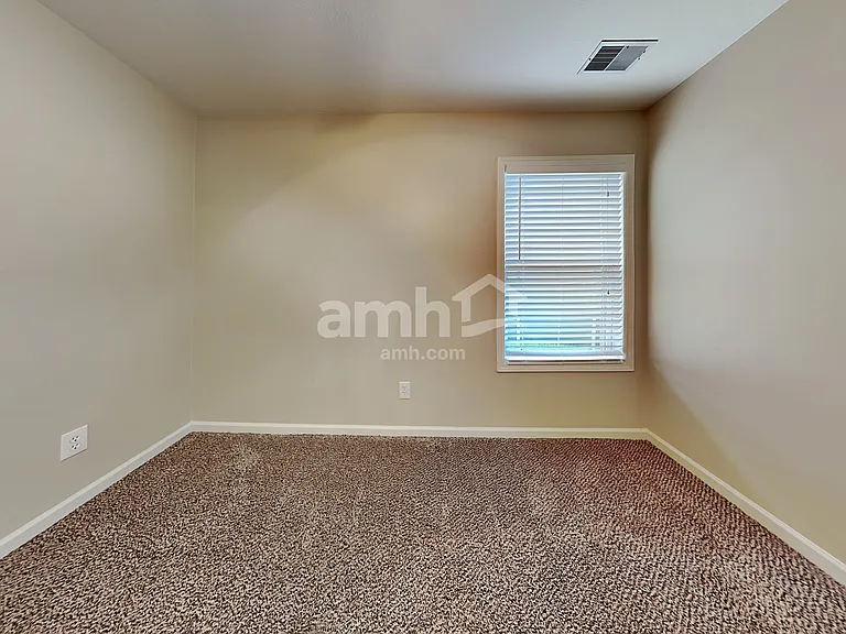 128 Heartstone Cir — Photo 17