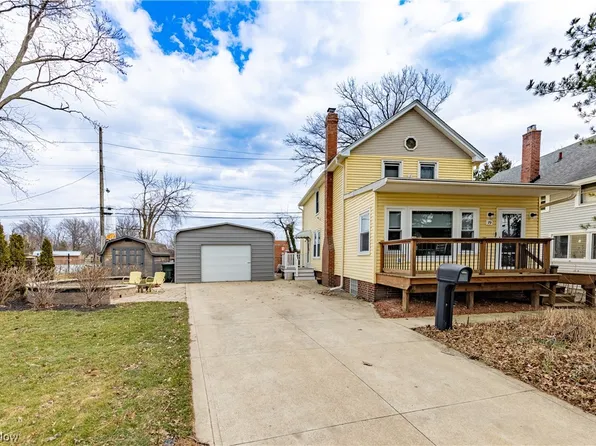 79 E 221st St, Euclid, OH 44123