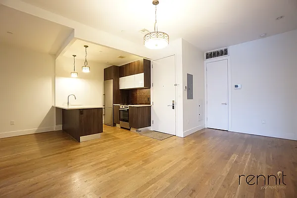 Rented by Rennit Inc. | media 4