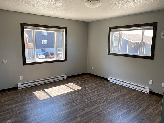 3rd image of 1674 5th St #1