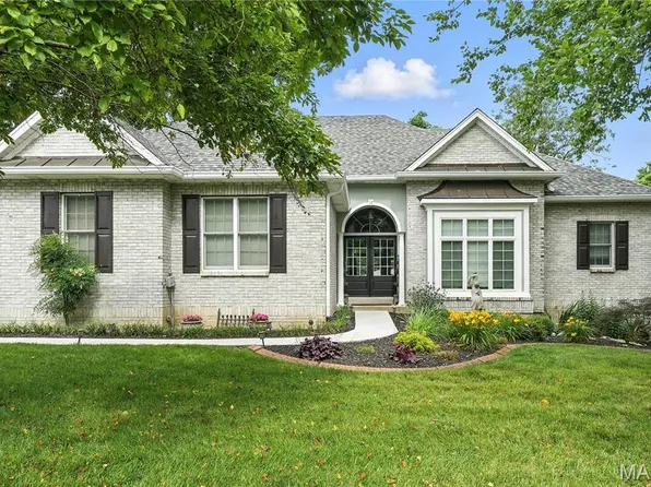 17 Eagles Way Ln, Lake Saint Louis, MO 63367