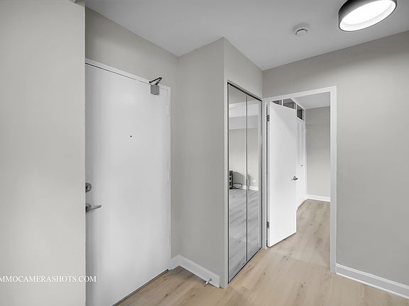 3rd image of 4970 N Marine Dr APT 526