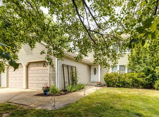 1549 Bunescu Ln, Buffalo Grove, IL 60089