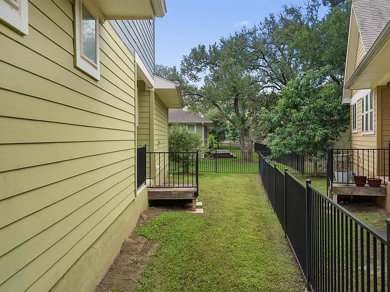 10625 Wills Loop — Photo 33