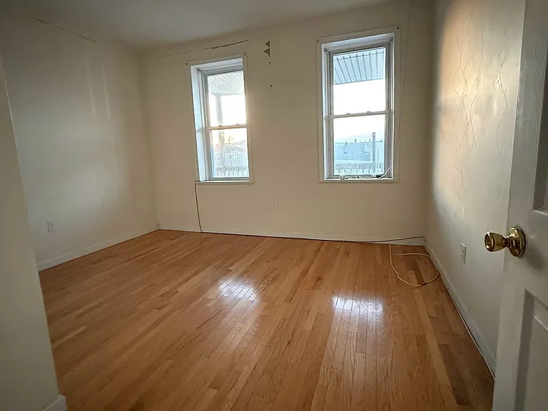 459 Broadway #2 — Photo 3