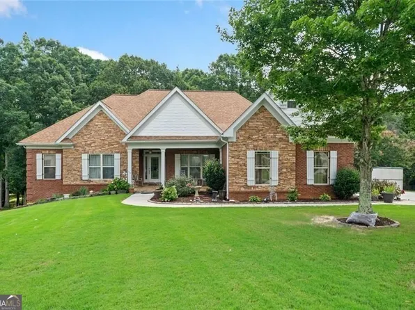 2200 Spruce Lake Dr, Dacula, GA 30019