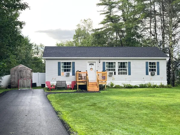 79 Portland Way, Auburn, ME 04210