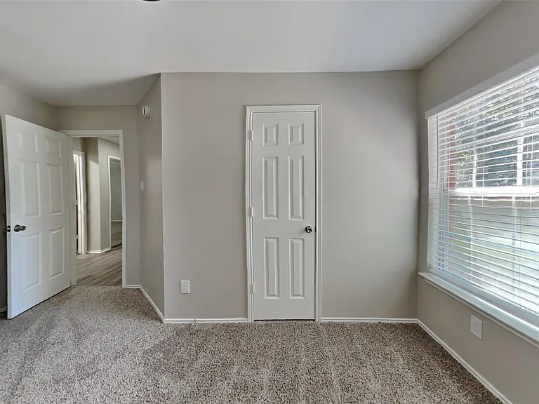 15610 Manorford Ct — Photo 13