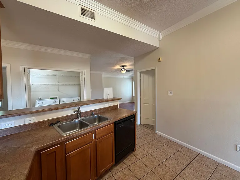 10540 Calle Merida NW — Photo 18