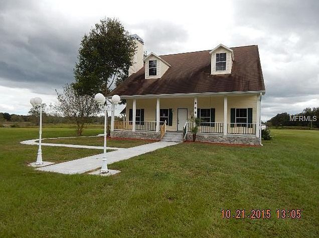 1st image of 909 Country Oaks Ln