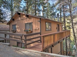 28234 Larchmont Dr, Lake Arrowhead, CA 92352