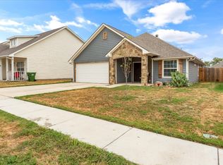 236 Firefly Dr, Springtown, TX 76082