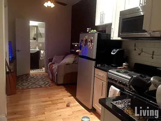 Rented by Living New York | media 40