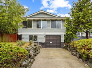 9447 34th Ave SW, Seattle, WA 98126