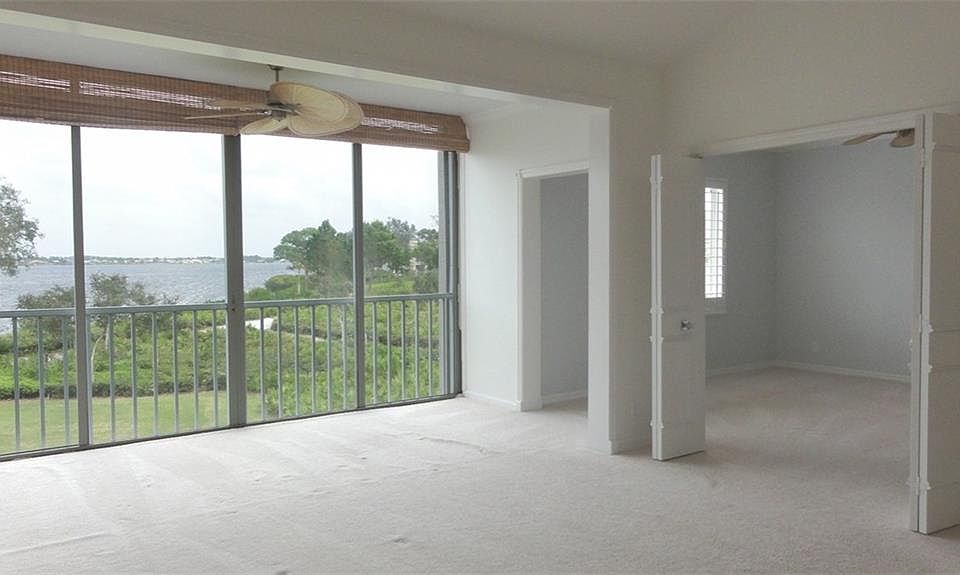 1st image of 12368 NW Harbour Ridge Blvd #4-2