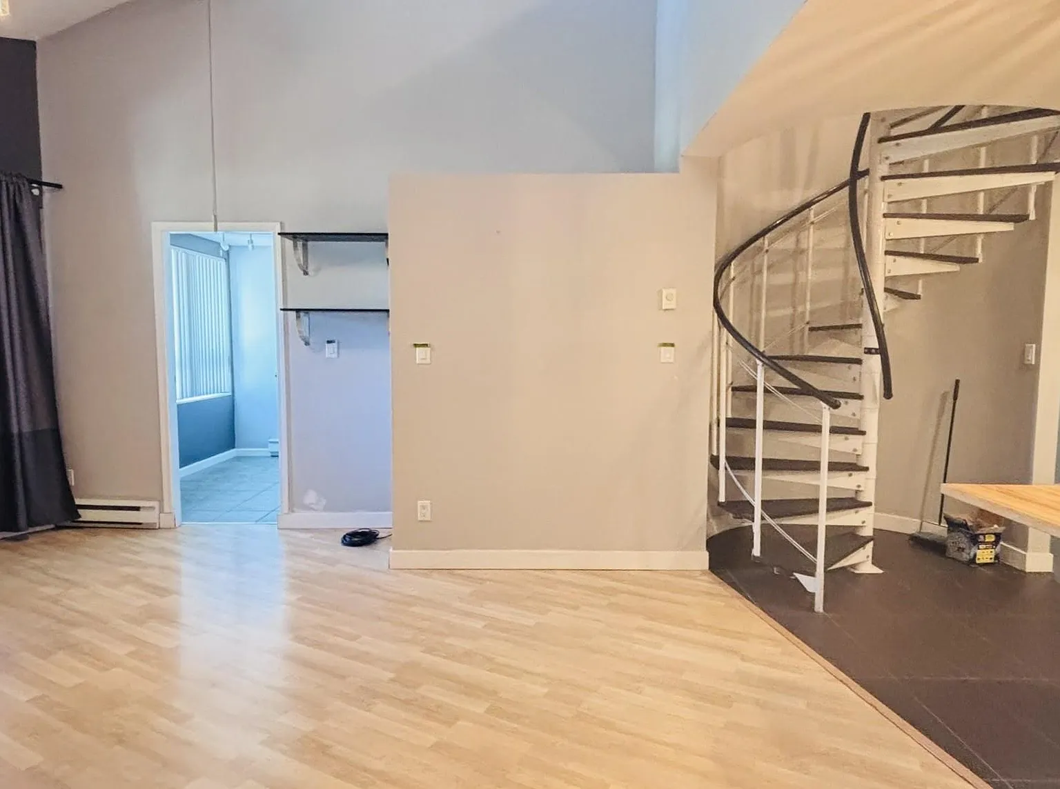 1 bed, 961 sqft, $2,500 — Photo 3