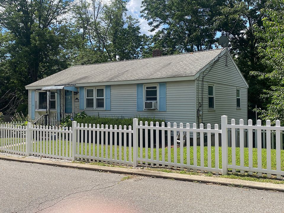 1st image of 19 Blossom St