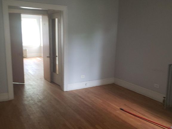 5th image of 8200 S Maryland Ave #2