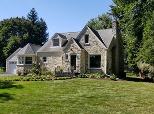 865 Brinsmere Dr, Elm Grove, WI