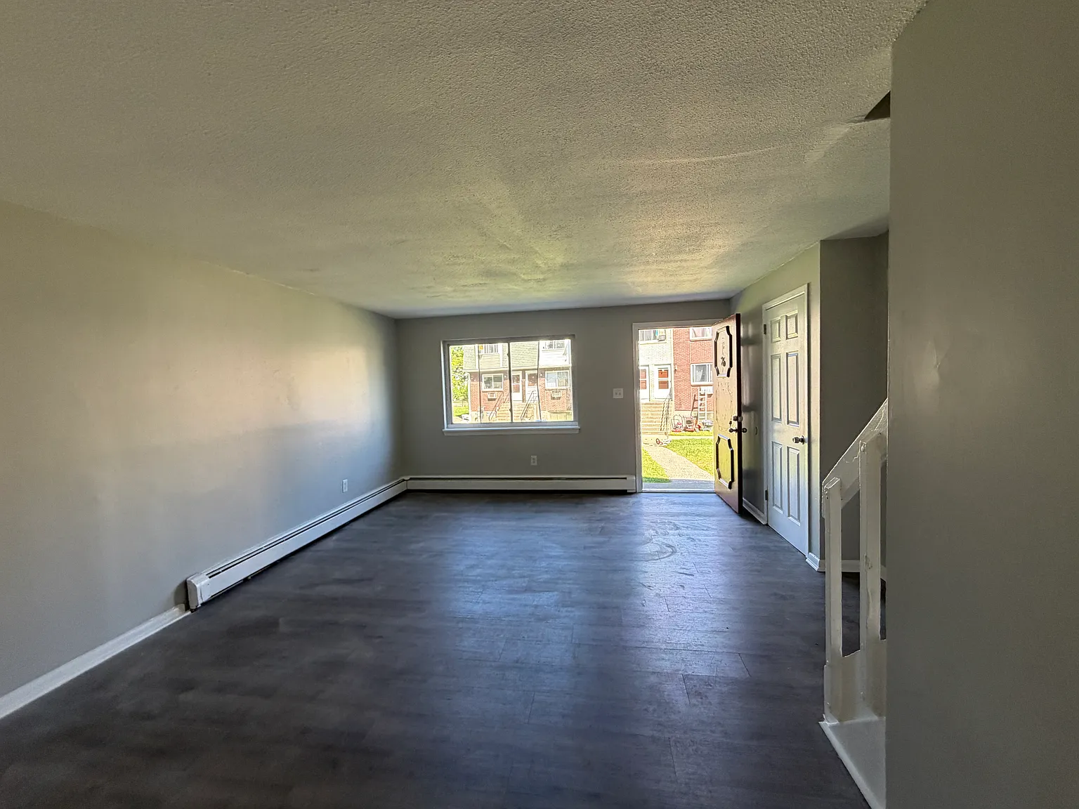 3 bed, 1.5 bath, $1,650 — Photo 3