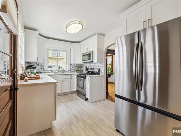 201 Euclid Ave, Ridgefield Park, NJ 07660