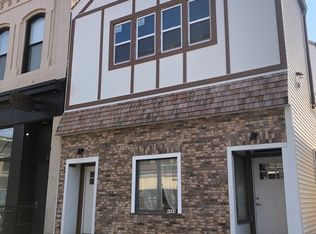 808 S 5th St, Milwaukee, WI 53204