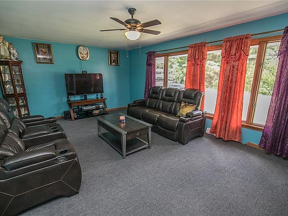 3rd image of 179 Willson Ave
