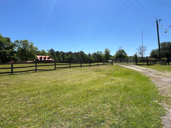 6935 Hickory Nut Ln, Ravenel, SC 29470