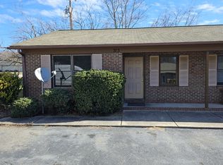 715 Eden Ter APT A, High Pt, NC 27263