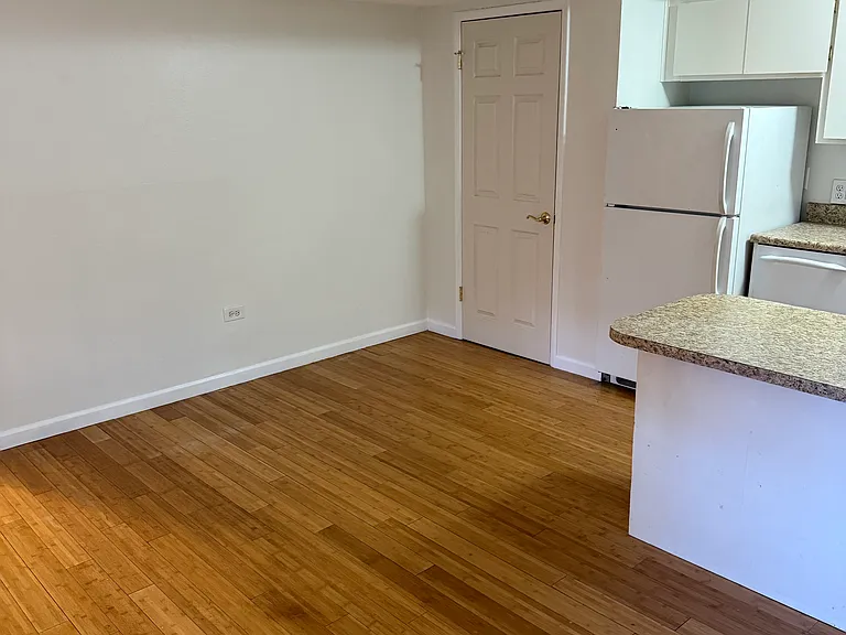 1152 York St #D — Photo 6