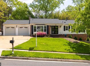 8015 Lake Pleasant Dr, Springfield, VA 22153