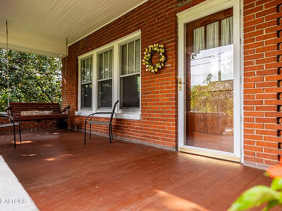 2nd image of 101 Davis Dr