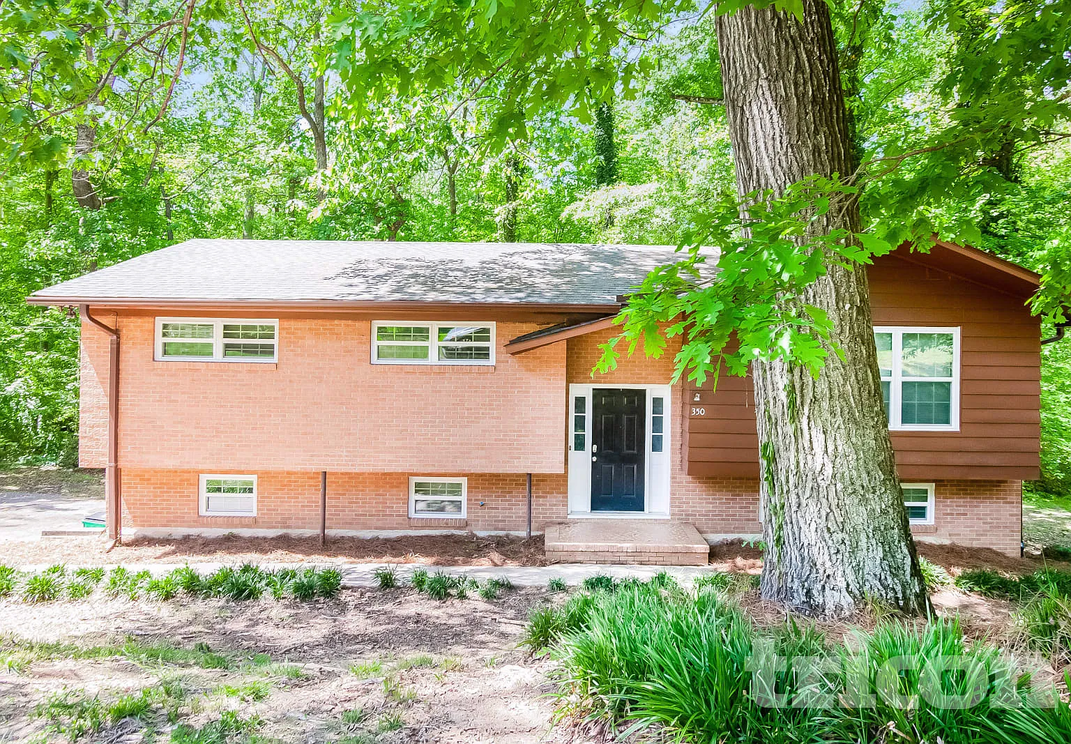 350 Waycross Drive Charlotte NC — Photo 1