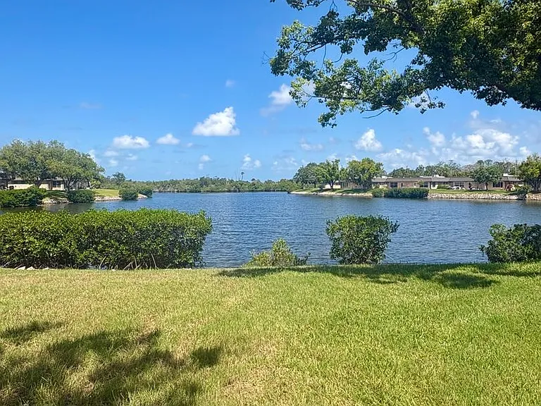 4347 Rustic Dr — Photo 12