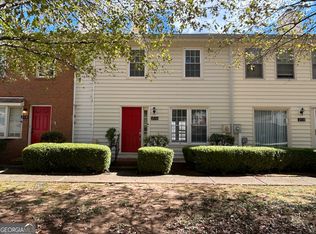 216 High Creek Dr, Roswell, GA 30076