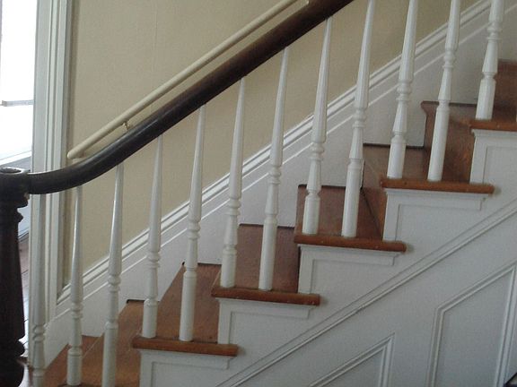 Entry hall stair