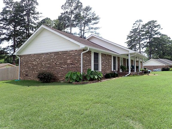 3rd image of 1629 Northridge Dr