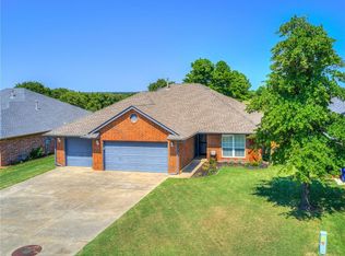 14467 Redvine Rd, Choctaw, OK 73020