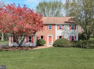 5 Black Horse Cir, Downingtown, PA 19335