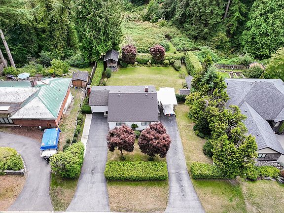 2nd image of 741 Wellington Dr