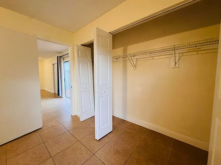 7 Crossings Cir #G — Photo 25