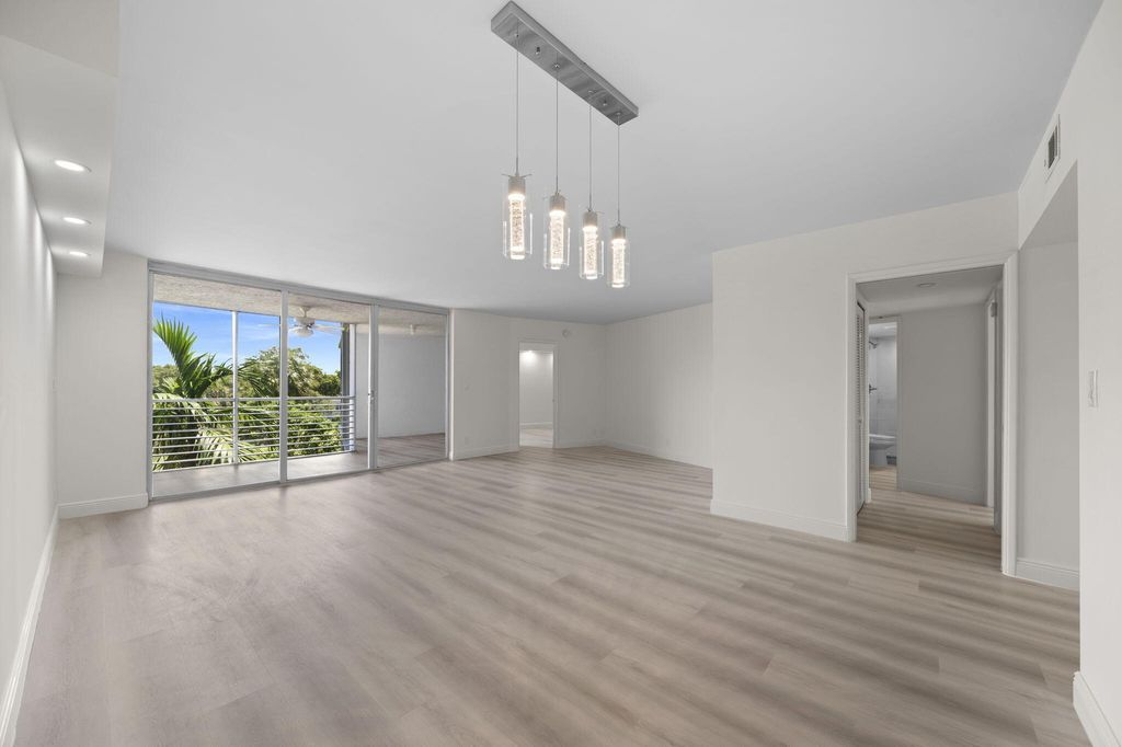 4020 W PALM AIRE Drive #408, photo 6