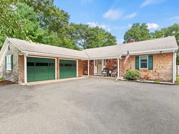 31 Valerie Dr, Plainville, MA 02762