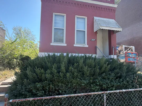 2028 E Prairie Ave, Saint Louis, MO 63107